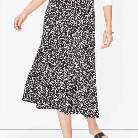 Talbots Black & White Leaf Print Midi Skirt - Size XS - Picture 1 of 9